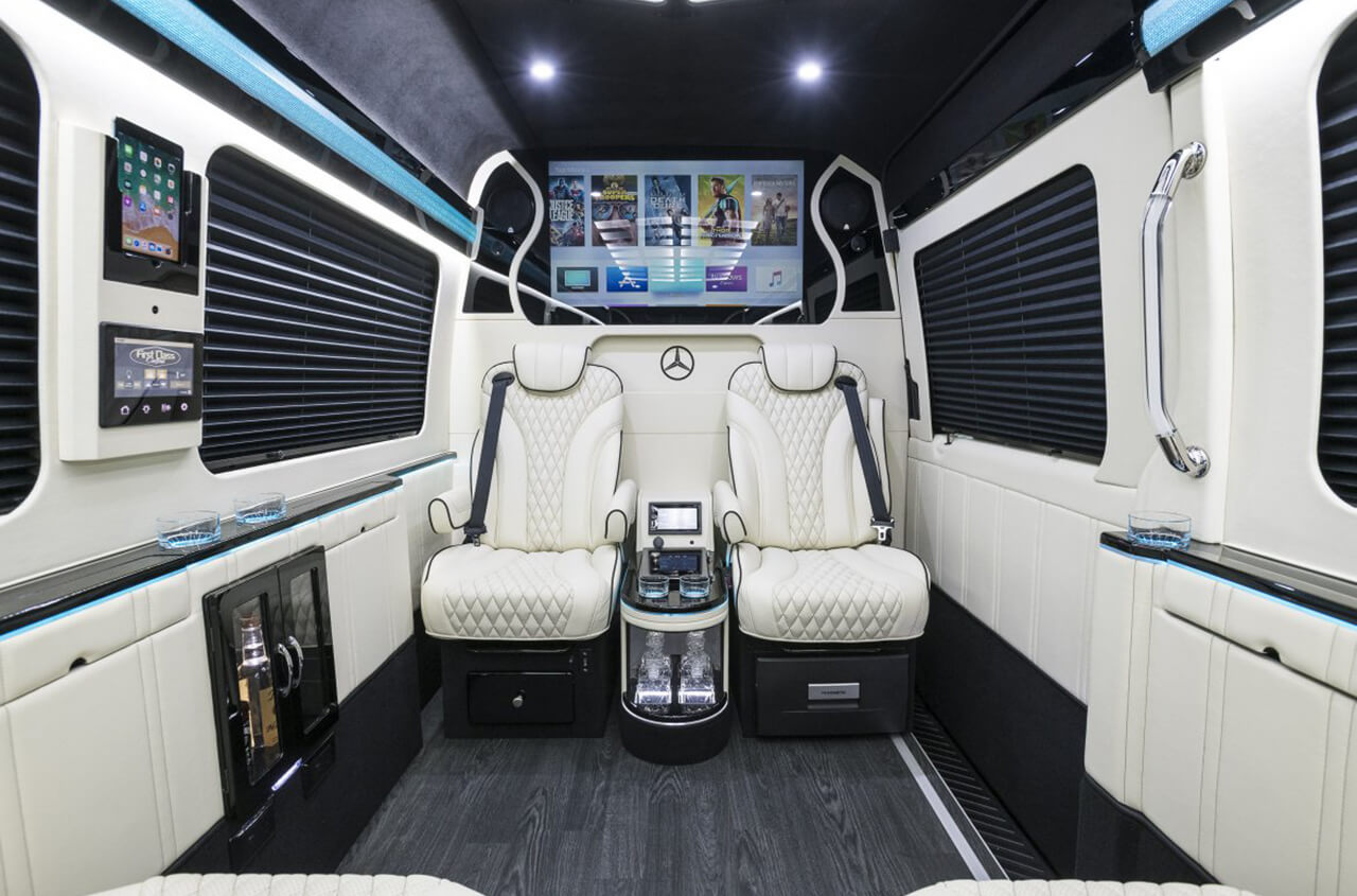 best executive coach bus